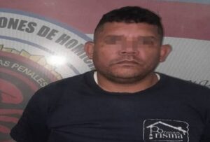 Preso por causar la muerte de su hijo y la de su pareja