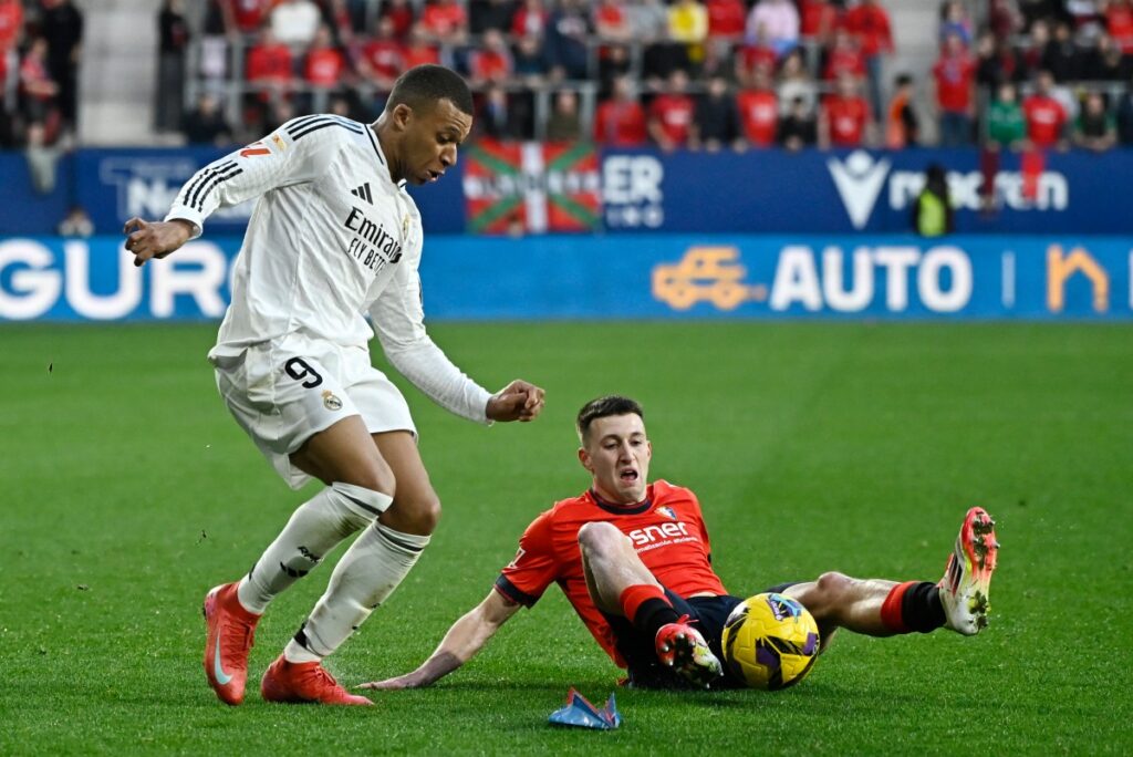 FBL-ESP-LIGA-OSASUNA-REAL MADRID