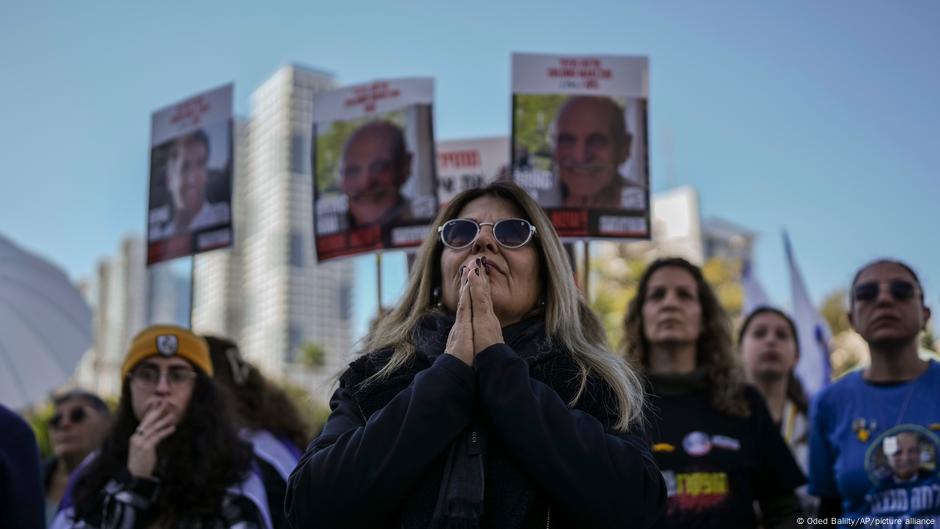 Rehenes israelíes en Gaza, 500 días en cautiverio – DW – 17/02/2025