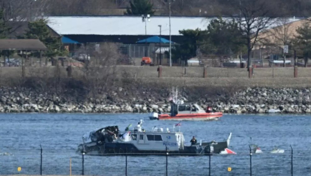 Rescatistas identifican 55 víctimas de accidente aéreo en Washington - AlbertoNews
