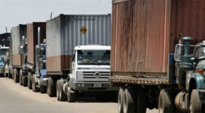 Restringen tránsito de carga pesada hasta el miércoles