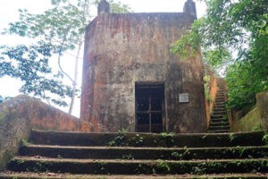Ruta del Mausoleo Dr. Knoche: el legado científico que resguarda el Waraira Repano