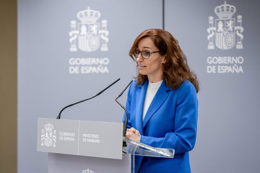 Sanidad muestra su compromiso con la atención integral del cáncer infantil en España