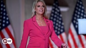 Senado de EE.UU. confirma a Pam Bondi como fiscal general – DW – 05/02/2025