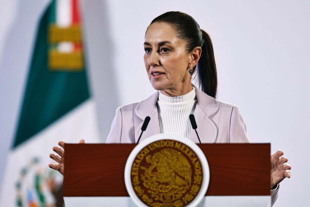 Sheinbaum anuncia que Trump paralizó aranceles a México por un mes