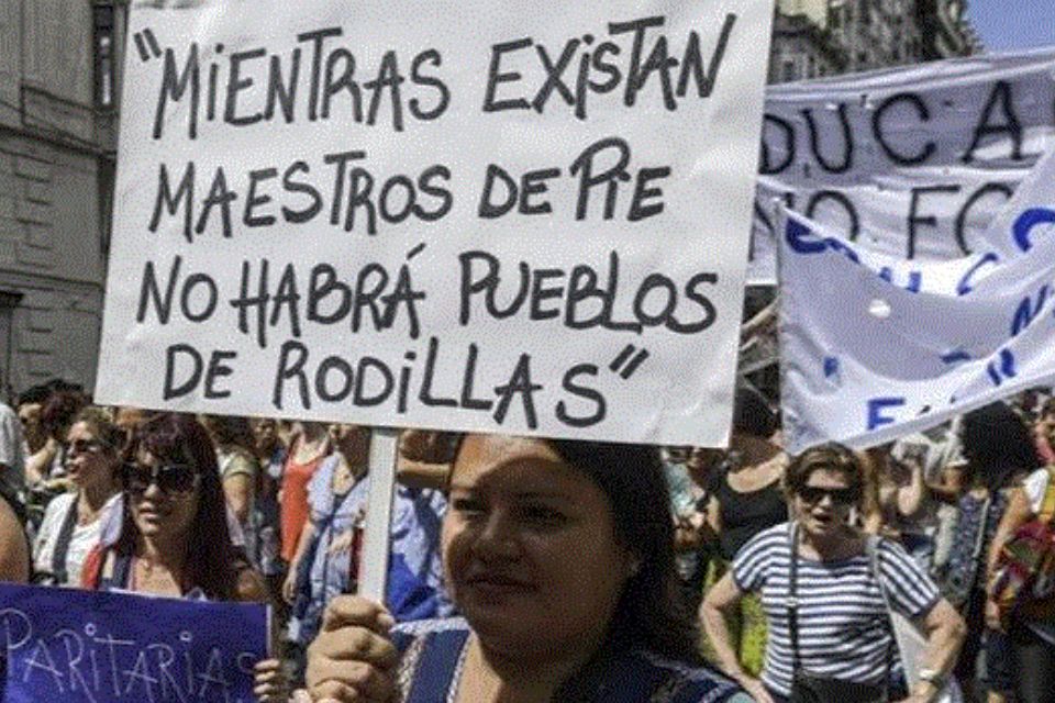 Sindicatos piden al ministro de Trabajo atender con urgencia reivindicaciones de maestros