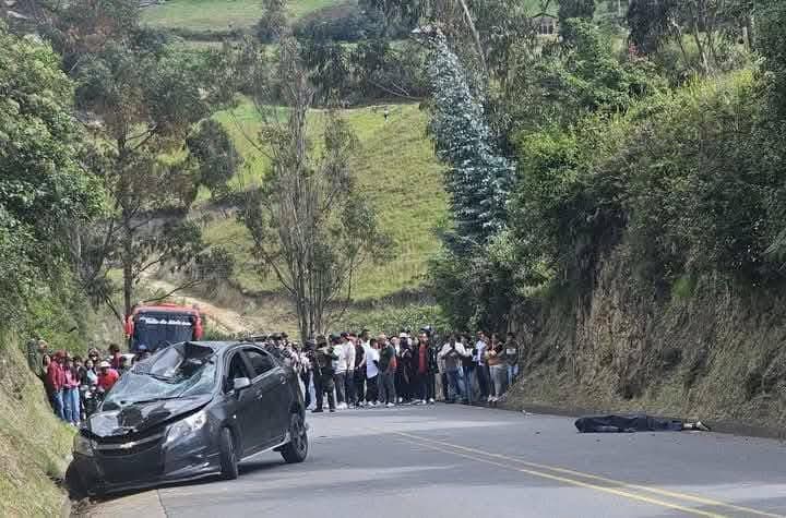 TRÁGICO ACCIDENTE EN TUQUERRES; UN DOCENTE PERDIÓ LA VIDA TRAS SER EMBESTIDO POR UN CARRO