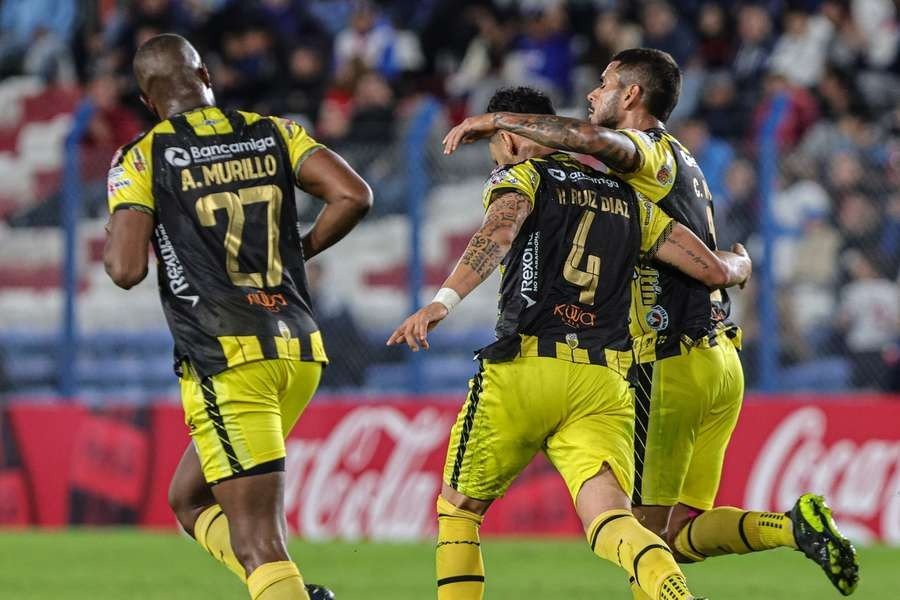 Táchira y Carabobo lideran el Torneo Apertura venezolano al cierre de la tercera jornada - AlbertoNews