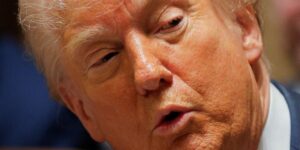 Trump defiende que el mero acuerdo de minerales es ya una garantía de seguridad para Ucrania
