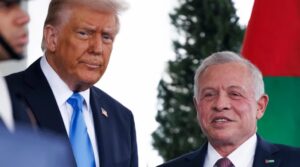 Trump dice que Estados Unidos «se tomará» la Franja de Gaza