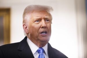 Trump no considera "práctica" la aspiración de Ucrania a ser parte de la OTAN