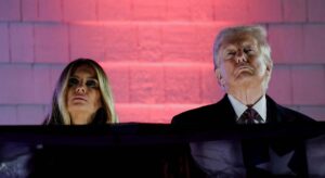 Trump sorprende e incluye a China en la ronda de aranceles anunciada a México y Canadá