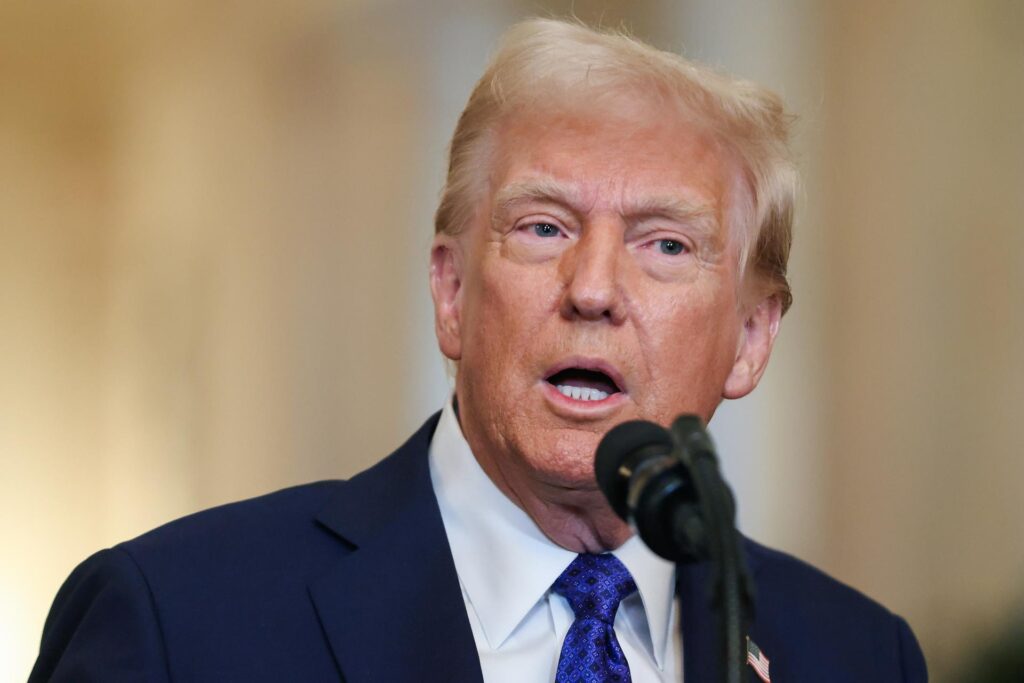 ÚLTIMA HORA | Trump cree que la guerra en Ucrania podría terminar en cuestión de semanas: "Creo que podría acabar pronto" - AlbertoNews