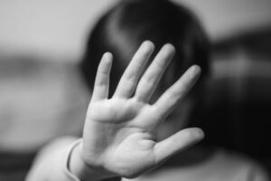 Una aplicación con IA ofrece una salvación para las mujeres maltratadas en Sudáfrica
