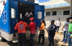Una joven de 20 años lesionada al caer de moto cargada de personas cerca de balneario en Simón Rodríguez