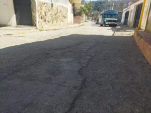 Urge asfaltado en Marapa El Piache
