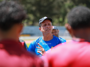 Valiño no sigue en las juveniles de la Vinotinto