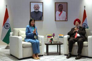 Venezuela revisa mapa de cooperación económica con India
