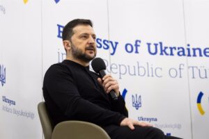 Zelenski sugiere que Trump se ha creído la "desinformación" de Rusia