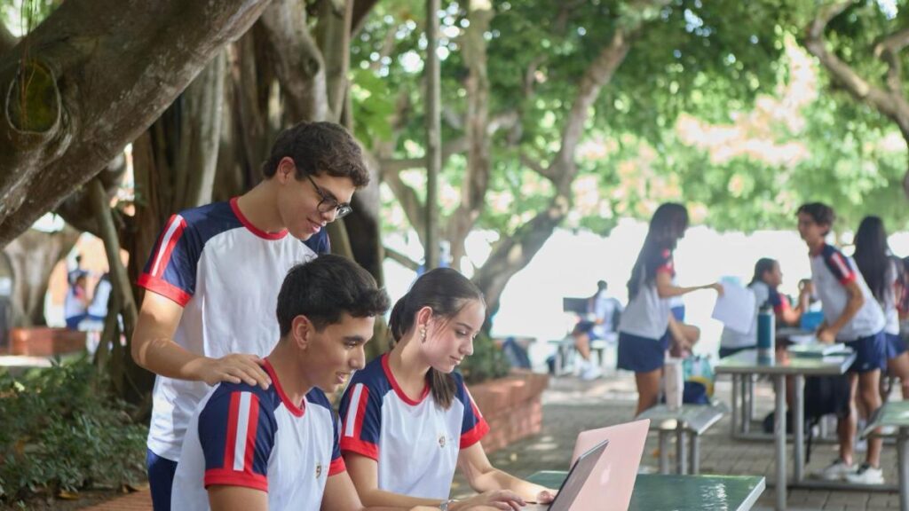 así puede aplicar a las del colegio Británico de Barranquilla