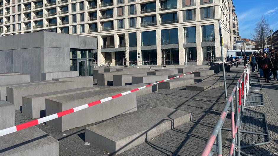 autor de ataque con cuchillo quería "matar judíos" – DW – 22/02/2025