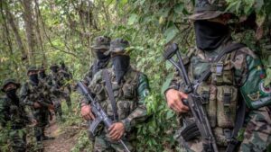 miembros de las AGC están realizando retenes ilegales