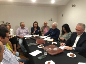 ¿Qué pasa en la Plataforma Unitaria Democrática y las elecciones del 25 de mayo?