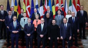 La cumbre de Londres alumbra una coalición para aplicar un futuro acuerdo de paz para Ucrania