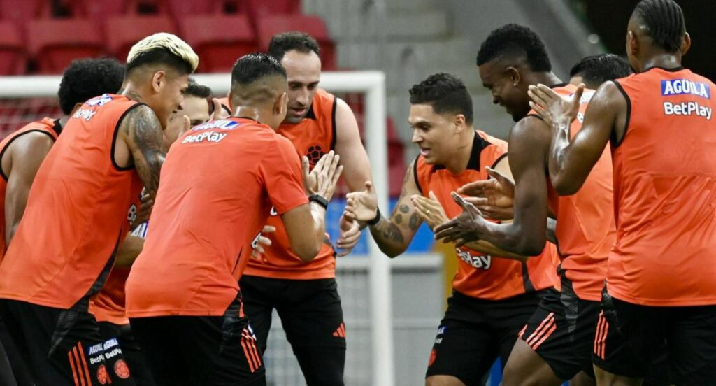 A qué hora juega Brasil vs Colombia hoy por Eliminatorias y cómo ver gratis
