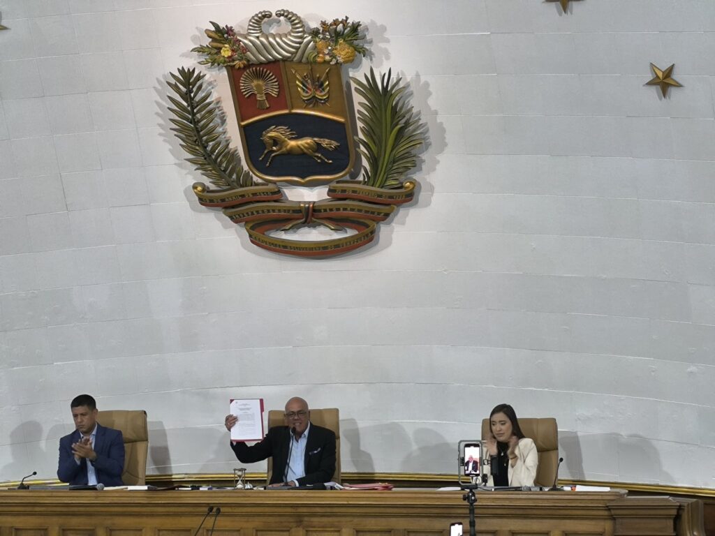 AN exhorta a la Fiscalía aplicar Ley Bolívar a quienes apoyan el fin de la licencia de Chevron 