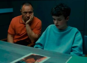 «Adolescencia» de Netflix está siendo aclamada como «lo más cercano a la perfección televisiva en décadas»