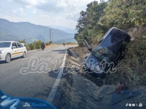 Aparatoso accidente a escasos kilómetros de Peracal