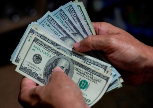 Así está el precio del dólar oficial del BCV este martes