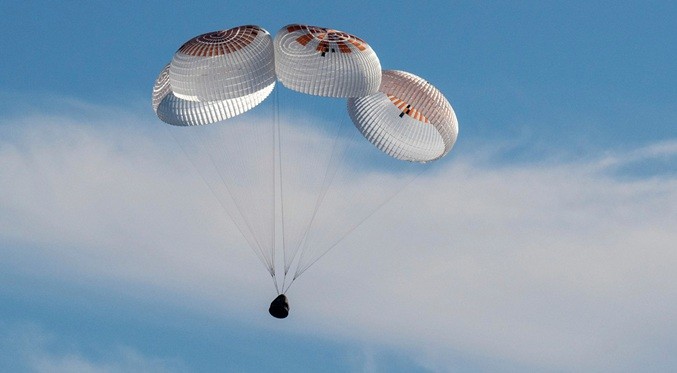 Astronautas de la NASA regresan tras nueve meses en la EEI
