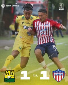 Atlético Bucaramanga sigue sin ganar y empata con Junior en casa.