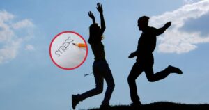 Bailar puede regular el estrés de forma más efectiva que el ejercicio tradicional, según nueva revisión científica