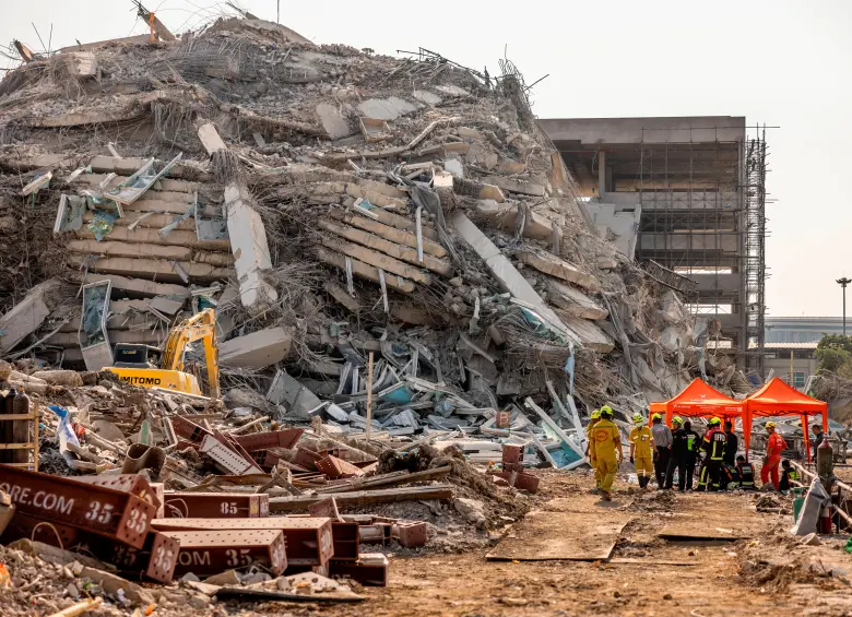 Birmania reporta 200 muertos y 700 heridos por terremoto 7,7 | Diario El Luchador