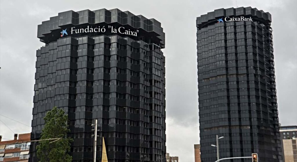 CaixaBank aportó 18.872 millones a la economía española en 2024, un 1,18% del PIB