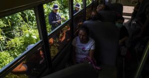 Cerca de 7.000 víctimas del régimen de excepción en El Salvador en 3 años, denuncian ONG - AlbertoNews