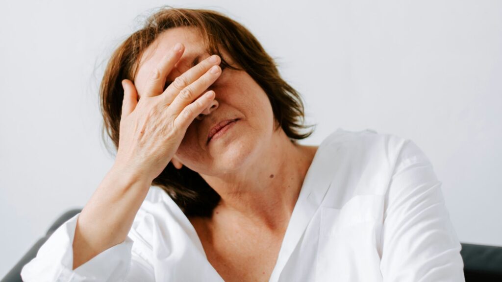 Cerca de la mitad de mexicanas con menopausia sufren ansiedad o depresión, alerta experta