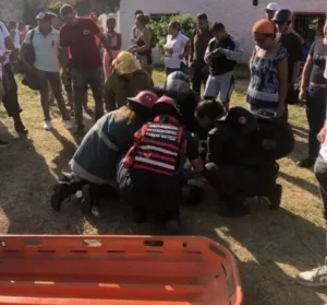 Choque de autobús y moto en la Carretera Nacional Güigüe
