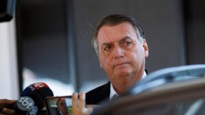 Corte Suprema de Brasil reanuda la audiencia para decidir si imputa a Bolsonaro por intento de golpe de Estado - AlbertoNews