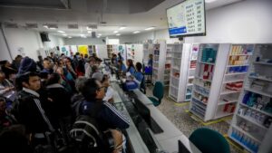 Crisis en cuatro ciudades de Colombia por falta de medicamentos en EPS intervenidas por el Gobierno