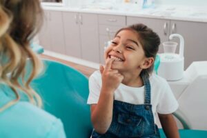 Consejos para proteger los dientes de su hijo