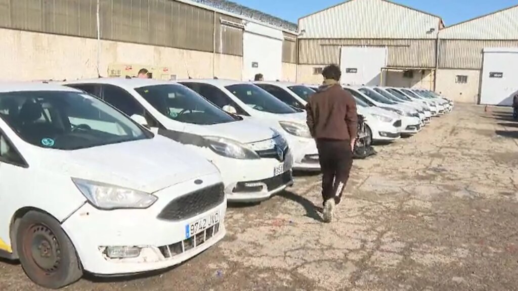El Ayuntamiento de Madrid subasta coches a 300 euros y motos a 180 euros