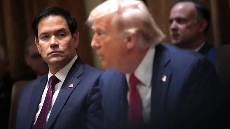 El Nuevo Herald | Demócratas exigen a Rubio explicar “sorprendente traición” a venezolanos por anular el TPS - AlbertoNews