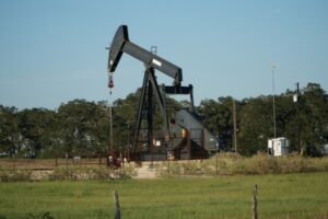El petróleo de Texas baja un 1,7%, lastrado por las tensiones comerciales