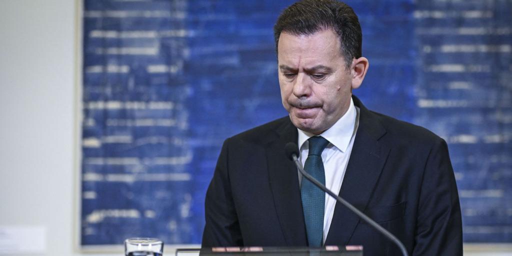 El primer ministro de Portugal rechaza dimitir tras ser acusado de un supuesto conflicto de intereses