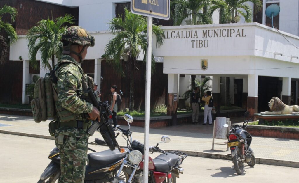 En el Catatumbo colombiano, la paz prometida por Petro se convierte en una "guerra total", dice el ELN - AlbertoNews