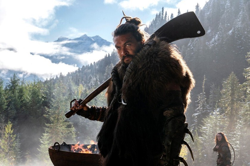 Esta serie postapocalíptica a lo Juego de Tronos te conquistará de calle con un Jason Momoa demostrando el actorazo que es. No te pierdas See en streaming